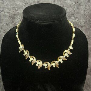 Vintage Gold Leaf Necklace
